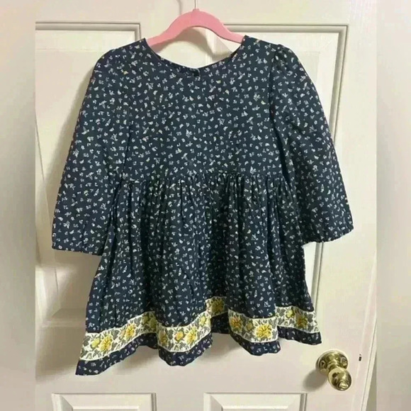 Matilda Jane Other - Matilda Jane Girls Platinum 5/8 Floral Tunic Top‎ size 8 RARE!! EUC!